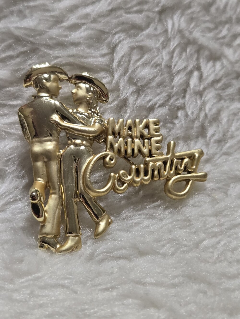 Make Mine Country 80s Vintage Gold Tone Line Dancing Couple Pin Brooch